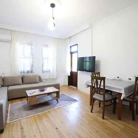 Antalya Konyaaltinda Tatil Evimiz